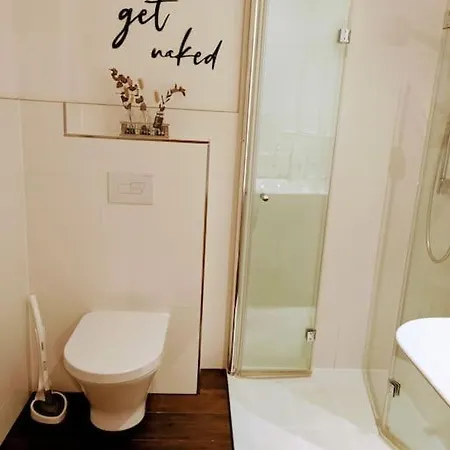 Gemuetlich Und Zentral سيغن